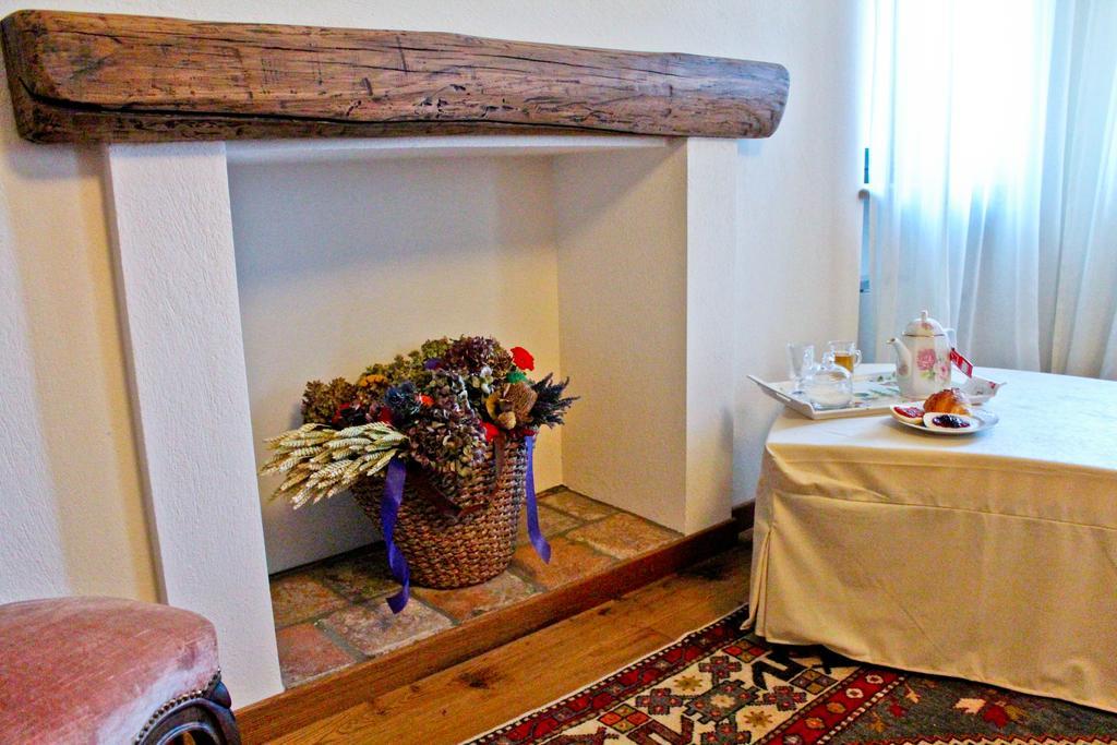 Agriturismo Rivella Barbaresco Zimmer foto